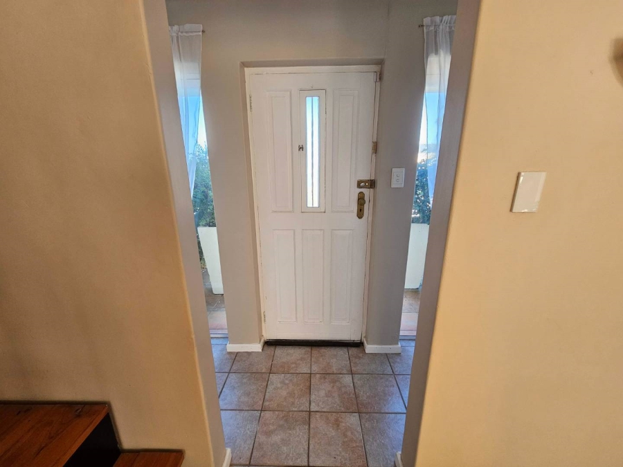 To Let 4 Bedroom Property for Rent in Lovemore Heights Estate Eastern Cape